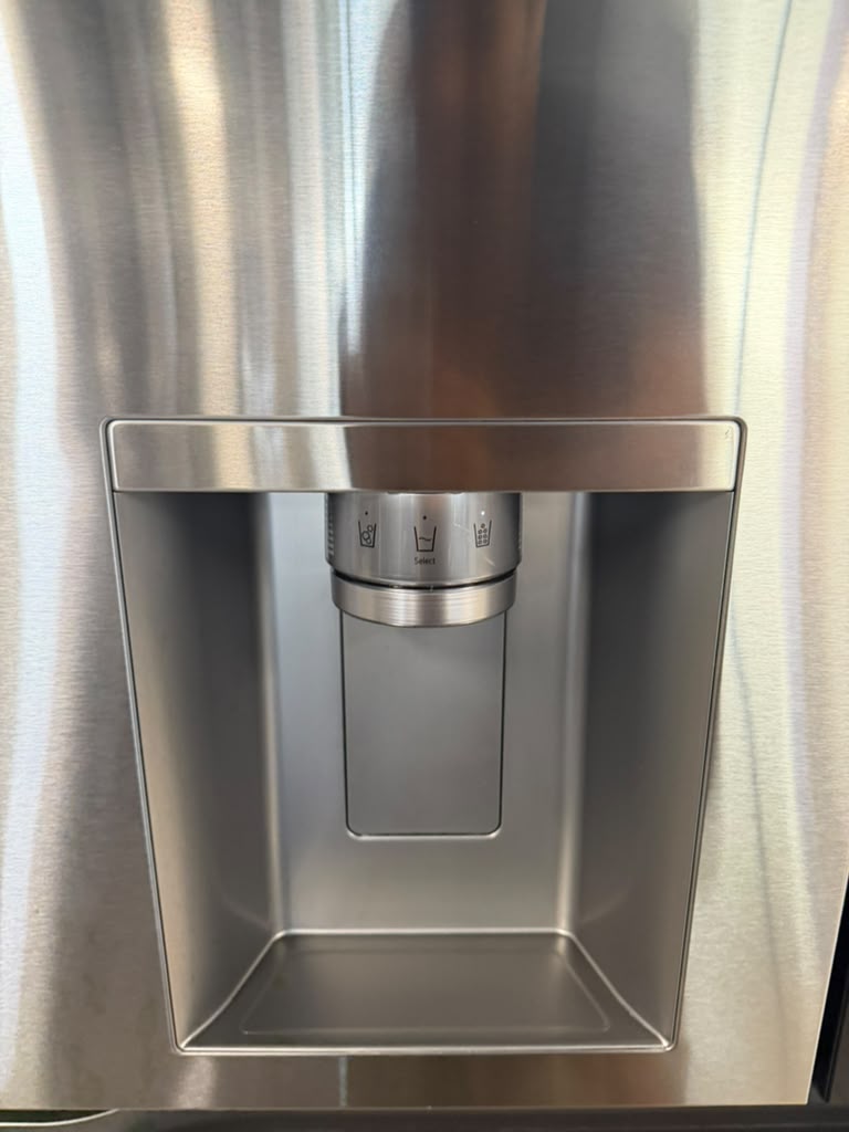 LG Refrigerator 4-door InstaView Mycolor