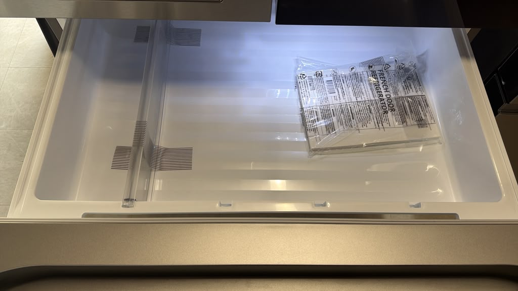 LG Refrigerator 4-door InstaView Mycolor