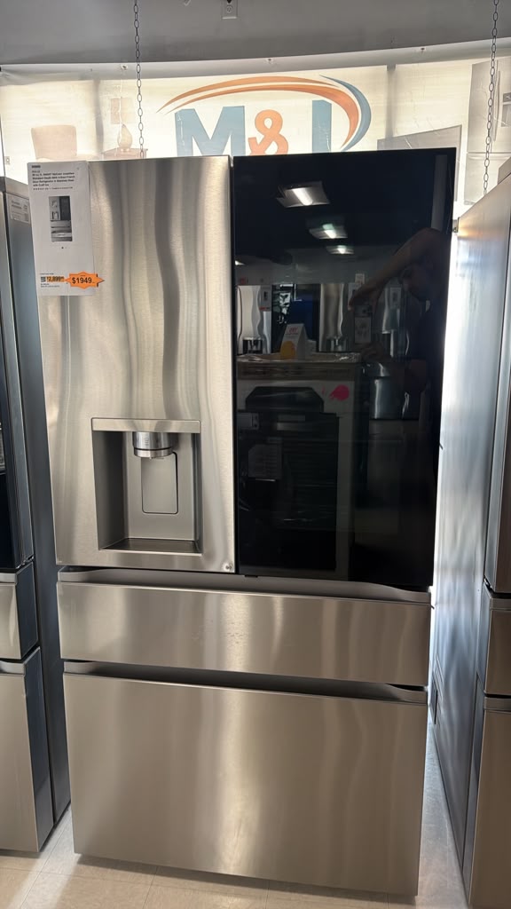 LG Refrigerator 4-door InstaView MyColor