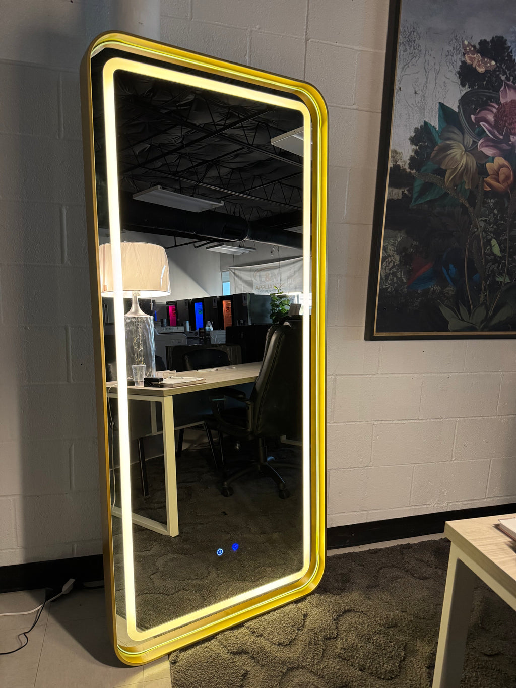 Gold mirror with speakers and led lights