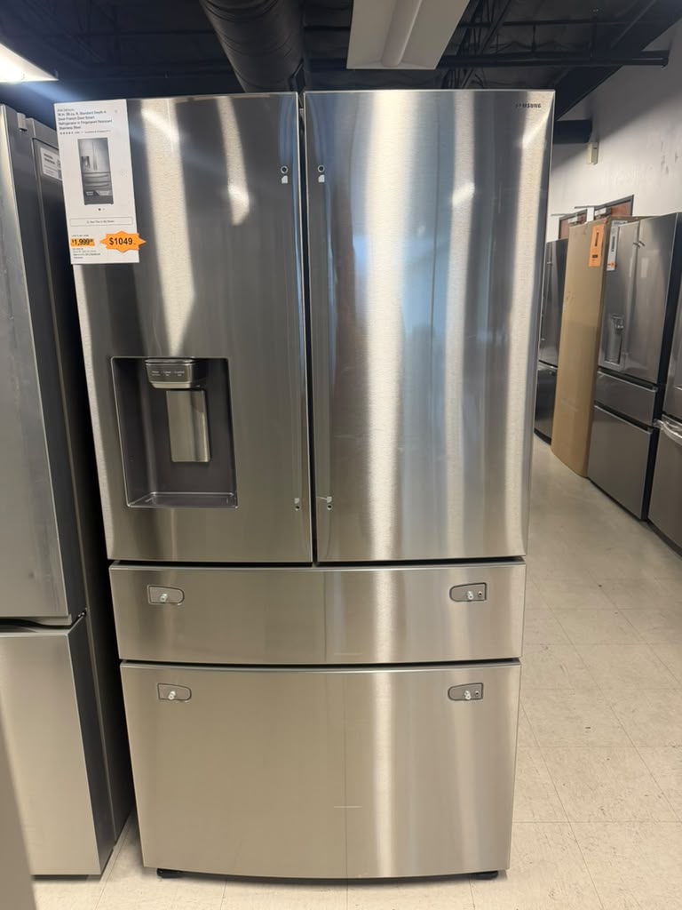 Samsung 4-door refrigerator
